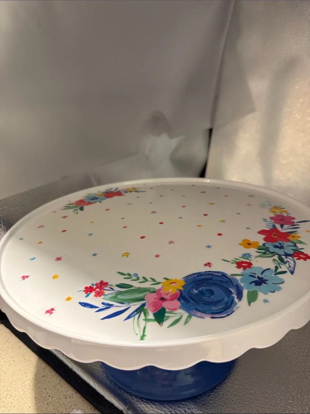 The Pioneer Woman white ceramic